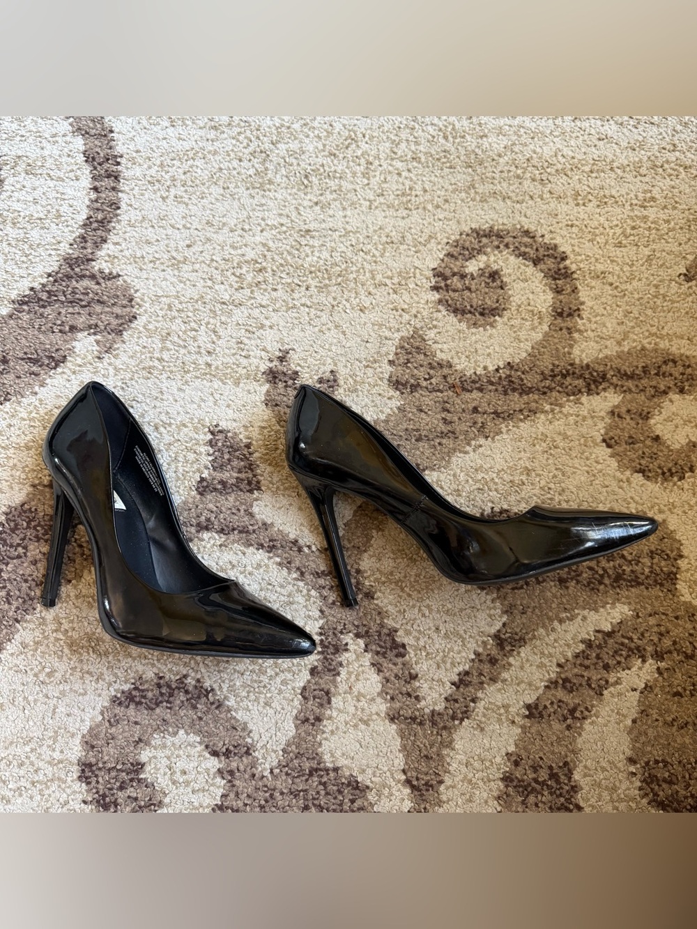 Steve Madden klory Black Patent Pointed-Toe Stiletto Heels